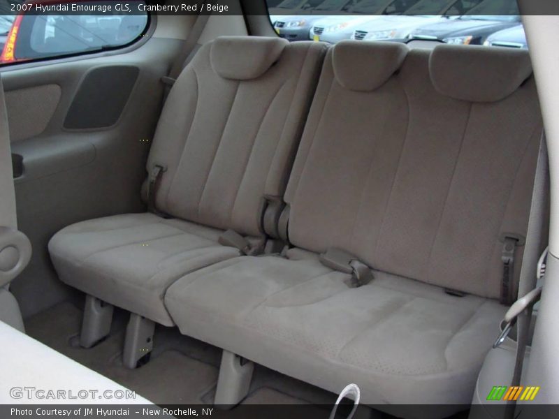 Cranberry Red / Beige 2007 Hyundai Entourage GLS