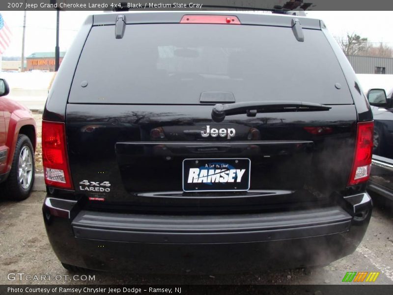Black / Medium Slate Gray 2007 Jeep Grand Cherokee Laredo 4x4