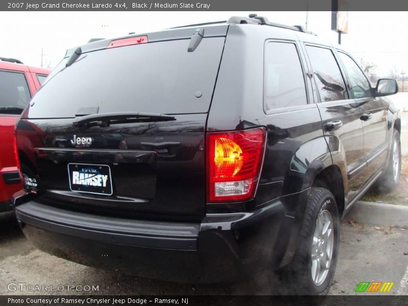 Black / Medium Slate Gray 2007 Jeep Grand Cherokee Laredo 4x4