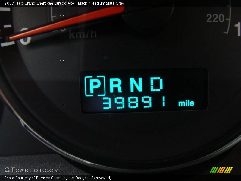 Black / Medium Slate Gray 2007 Jeep Grand Cherokee Laredo 4x4