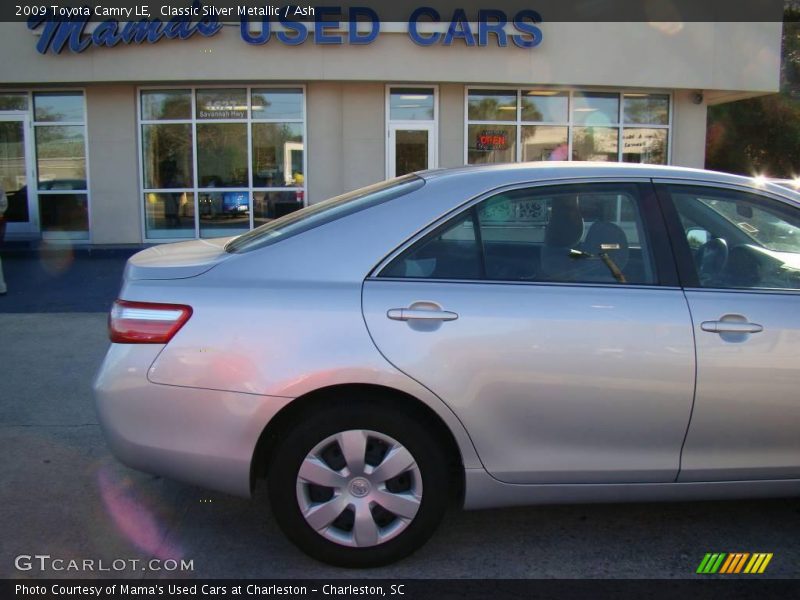 Classic Silver Metallic / Ash 2009 Toyota Camry LE