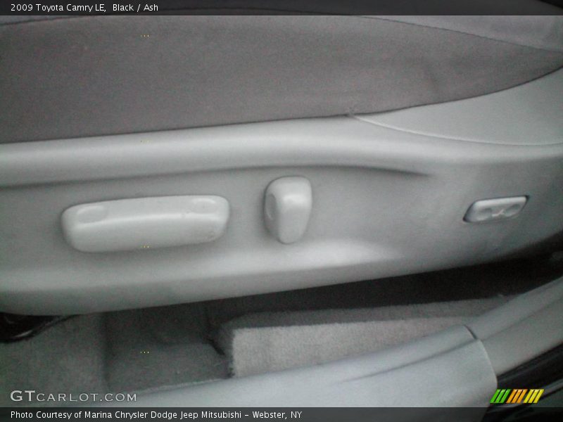 Black / Ash 2009 Toyota Camry LE