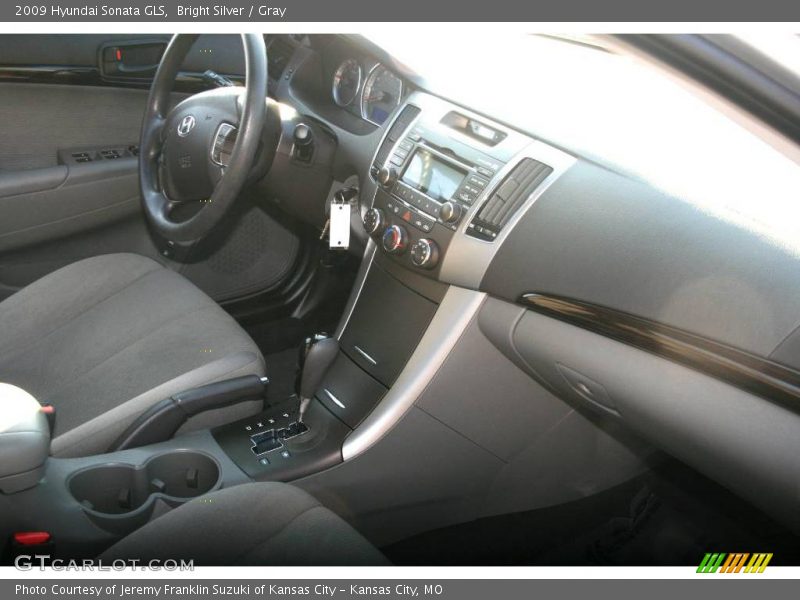 Bright Silver / Gray 2009 Hyundai Sonata GLS