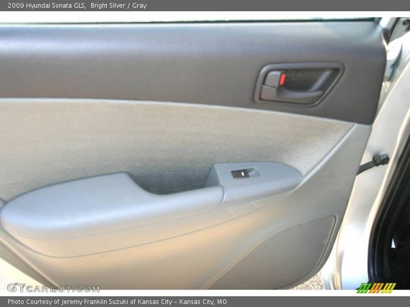 Bright Silver / Gray 2009 Hyundai Sonata GLS