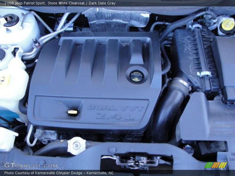 Stone White Clearcoat / Dark Slate Gray 2008 Jeep Patriot Sport