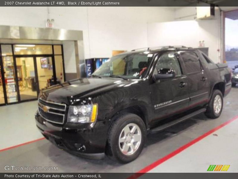 Black / Ebony/Light Cashmere 2007 Chevrolet Avalanche LT 4WD