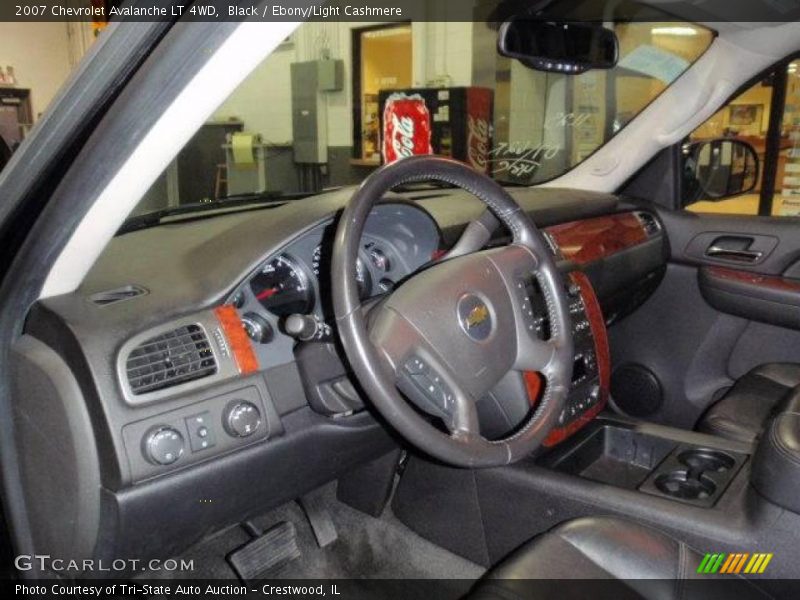 Black / Ebony/Light Cashmere 2007 Chevrolet Avalanche LT 4WD
