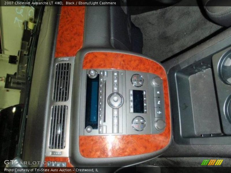 Black / Ebony/Light Cashmere 2007 Chevrolet Avalanche LT 4WD