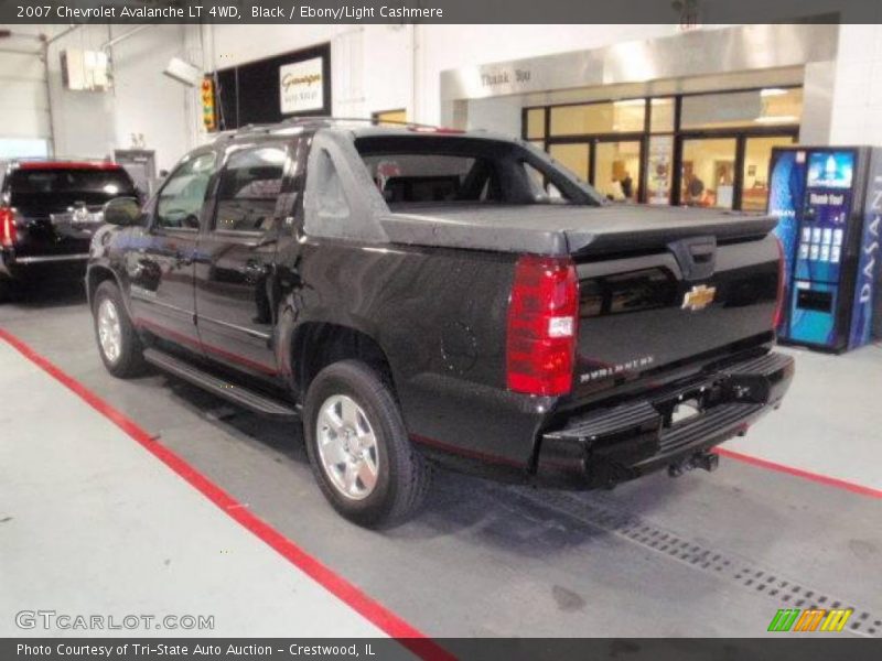 Black / Ebony/Light Cashmere 2007 Chevrolet Avalanche LT 4WD