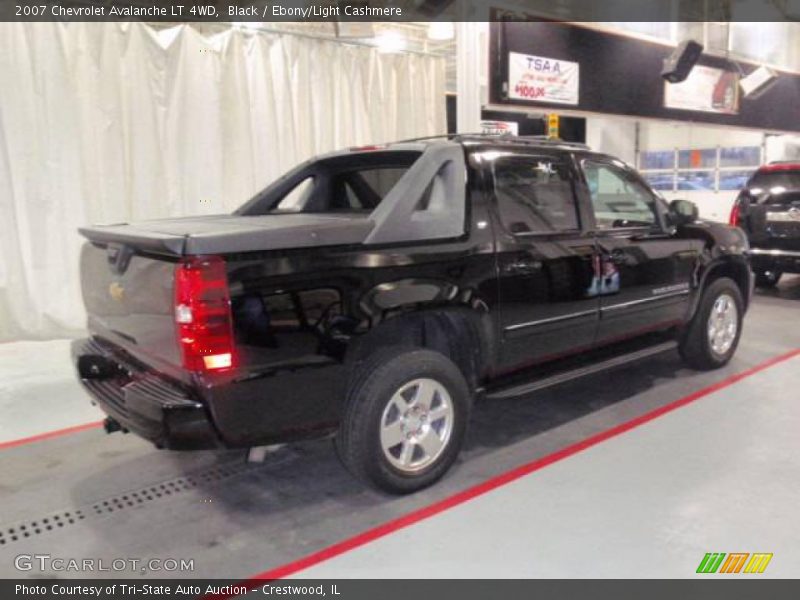 Black / Ebony/Light Cashmere 2007 Chevrolet Avalanche LT 4WD