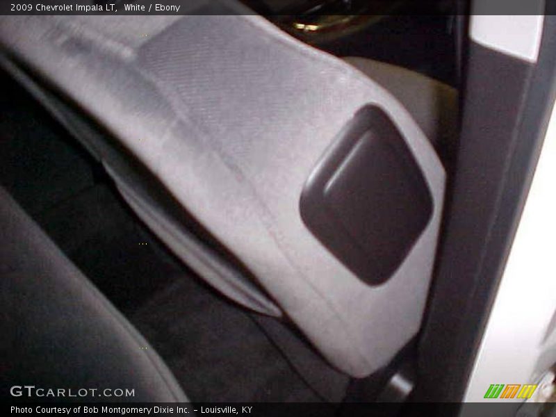 White / Ebony 2009 Chevrolet Impala LT