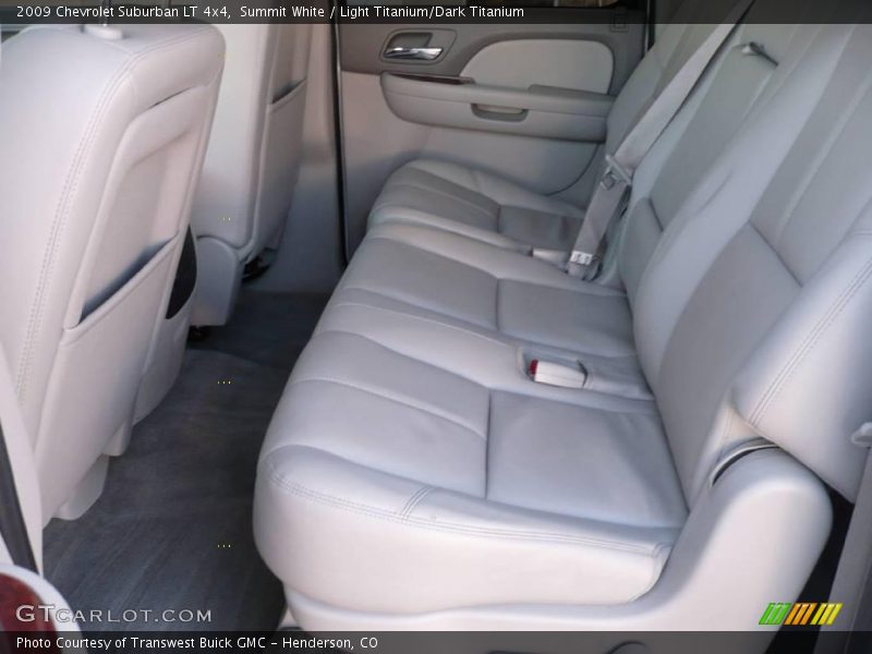 Summit White / Light Titanium/Dark Titanium 2009 Chevrolet Suburban LT 4x4