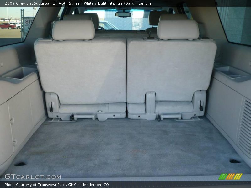 Summit White / Light Titanium/Dark Titanium 2009 Chevrolet Suburban LT 4x4