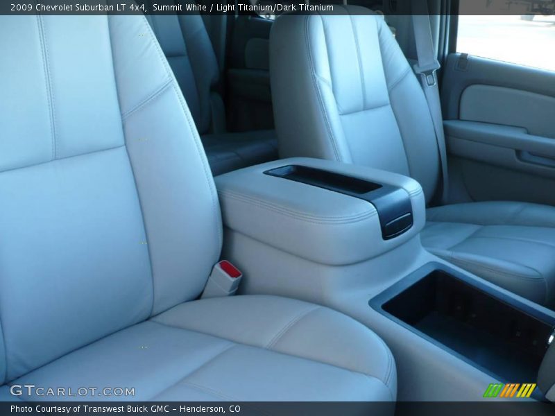 Summit White / Light Titanium/Dark Titanium 2009 Chevrolet Suburban LT 4x4