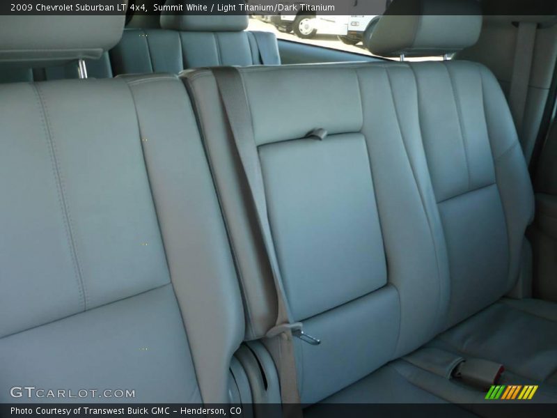 Summit White / Light Titanium/Dark Titanium 2009 Chevrolet Suburban LT 4x4