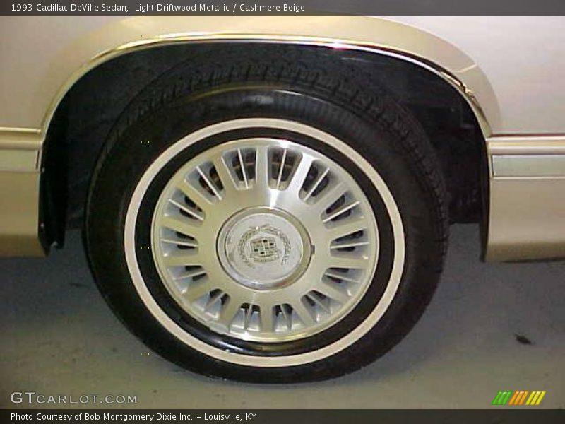 Light Driftwood Metallic / Cashmere Beige 1993 Cadillac DeVille Sedan