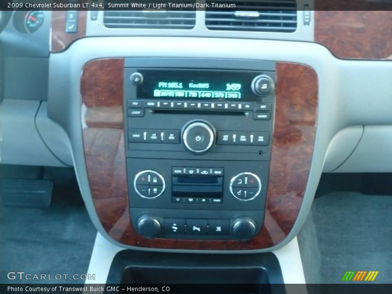 Summit White / Light Titanium/Dark Titanium 2009 Chevrolet Suburban LT 4x4