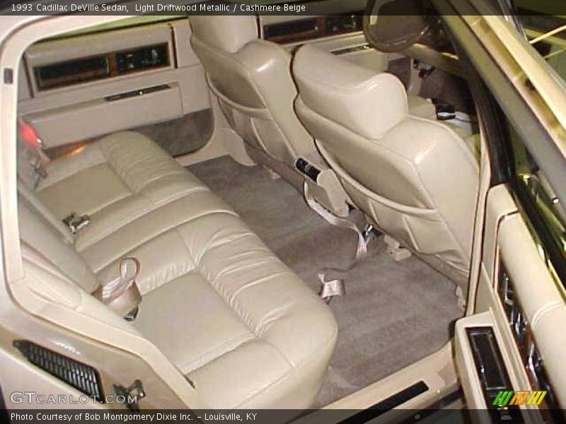 Light Driftwood Metallic / Cashmere Beige 1993 Cadillac DeVille Sedan