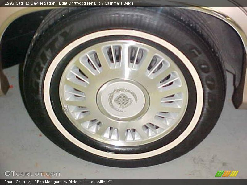 Light Driftwood Metallic / Cashmere Beige 1993 Cadillac DeVille Sedan
