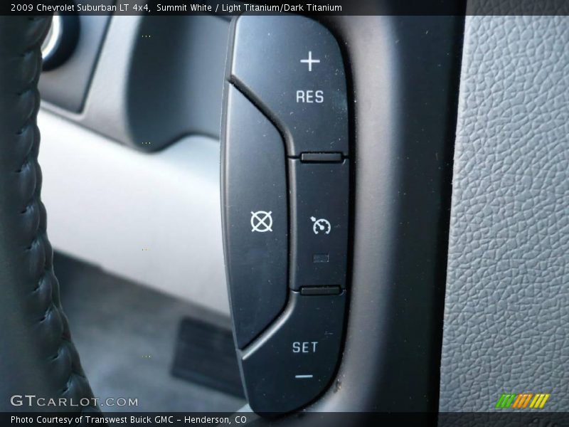 Summit White / Light Titanium/Dark Titanium 2009 Chevrolet Suburban LT 4x4
