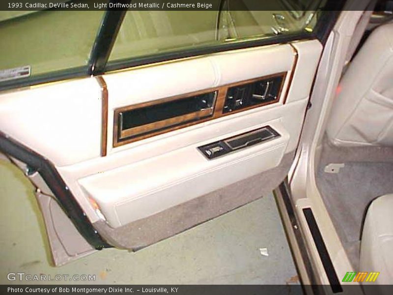 Light Driftwood Metallic / Cashmere Beige 1993 Cadillac DeVille Sedan