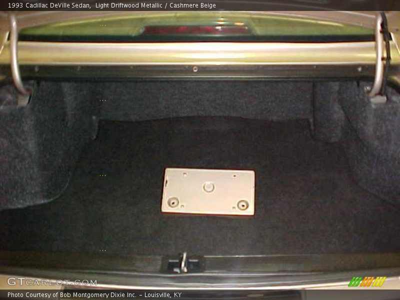 Light Driftwood Metallic / Cashmere Beige 1993 Cadillac DeVille Sedan