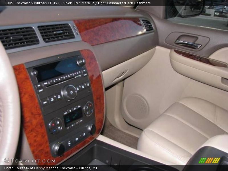 Silver Birch Metallic / Light Cashmere/Dark Cashmere 2009 Chevrolet Suburban LT 4x4
