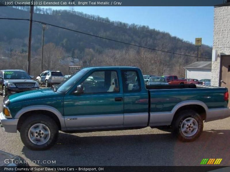 Bright Teal Metallic / Gray 1995 Chevrolet S10 LS Extended Cab 4x4