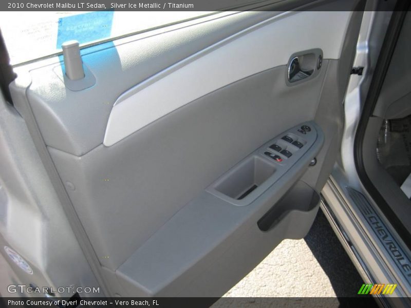 Silver Ice Metallic / Titanium 2010 Chevrolet Malibu LT Sedan