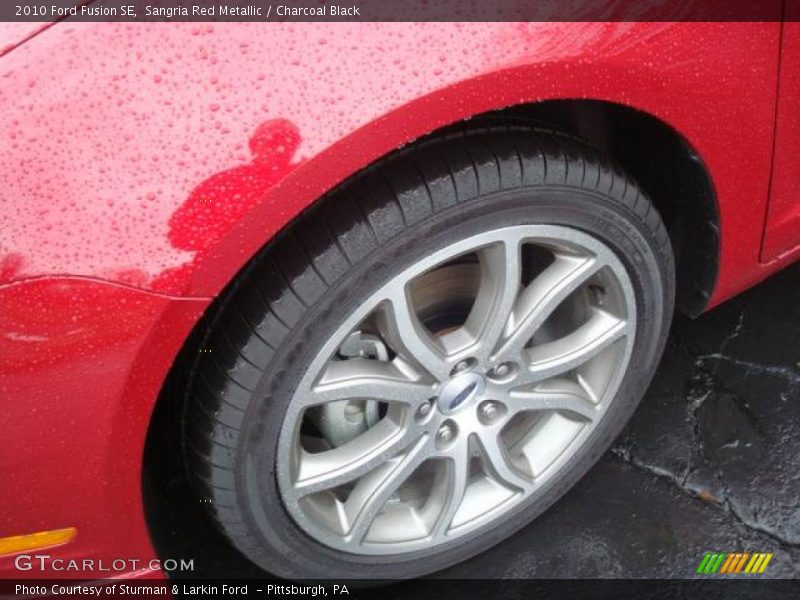 Sangria Red Metallic / Charcoal Black 2010 Ford Fusion SE