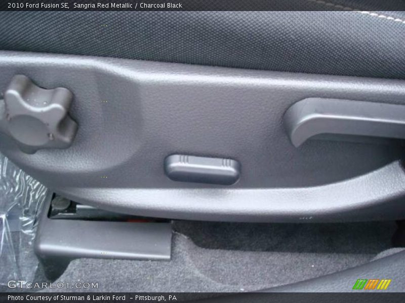 Sangria Red Metallic / Charcoal Black 2010 Ford Fusion SE
