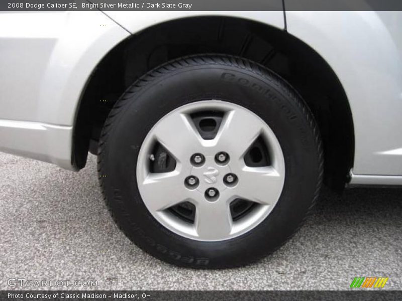Bright Silver Metallic / Dark Slate Gray 2008 Dodge Caliber SE