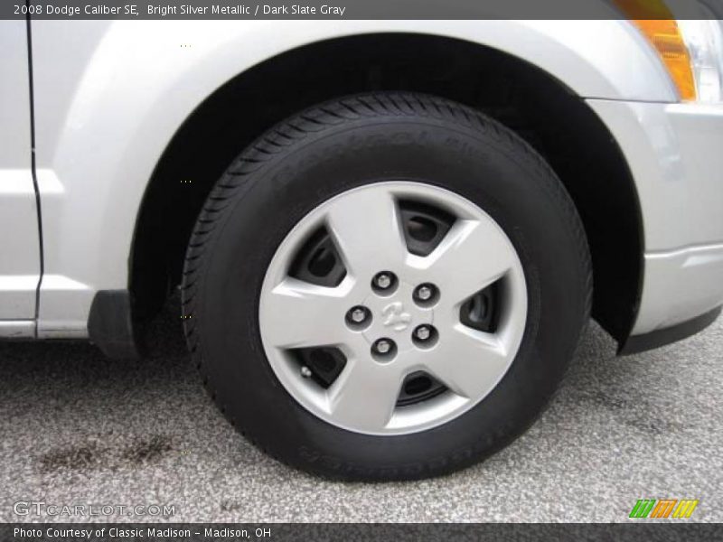 Bright Silver Metallic / Dark Slate Gray 2008 Dodge Caliber SE
