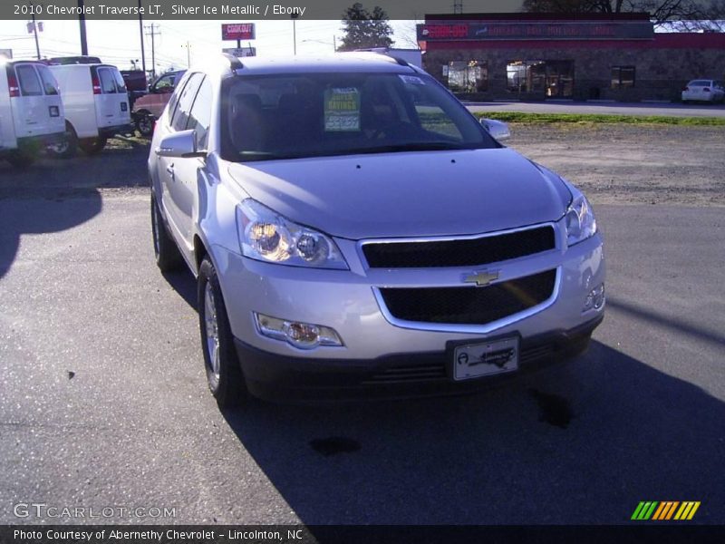 Silver Ice Metallic / Ebony 2010 Chevrolet Traverse LT