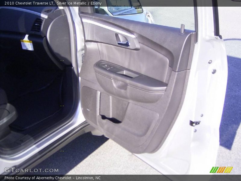 Silver Ice Metallic / Ebony 2010 Chevrolet Traverse LT