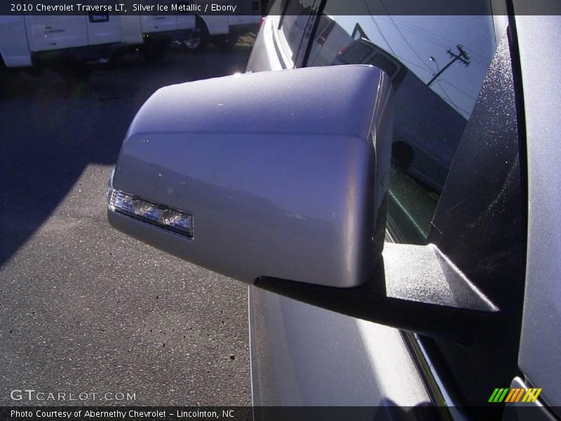 Silver Ice Metallic / Ebony 2010 Chevrolet Traverse LT