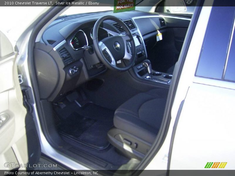 Silver Ice Metallic / Ebony 2010 Chevrolet Traverse LT