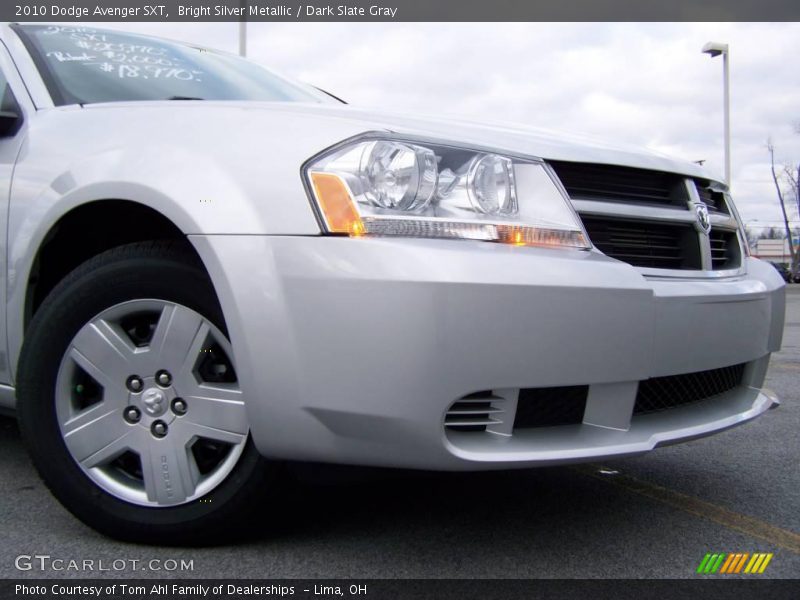 Bright Silver Metallic / Dark Slate Gray 2010 Dodge Avenger SXT