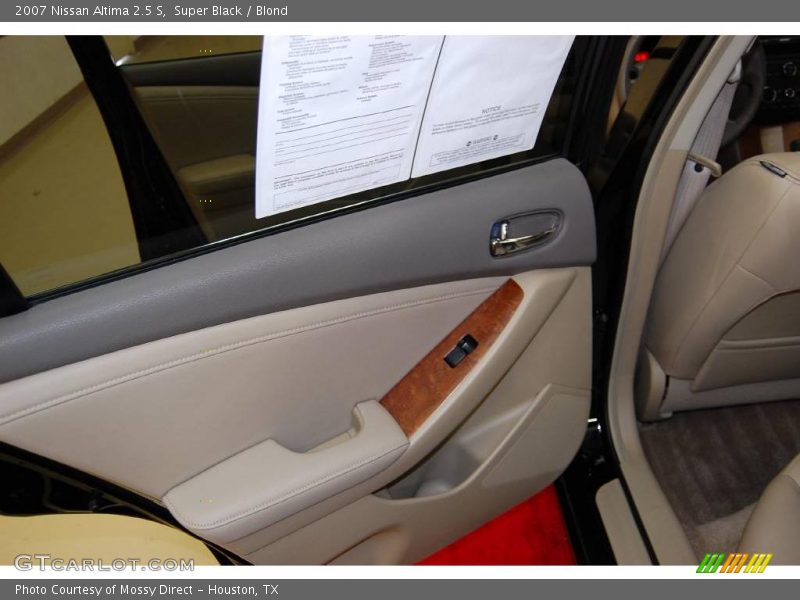 Super Black / Blond 2007 Nissan Altima 2.5 S