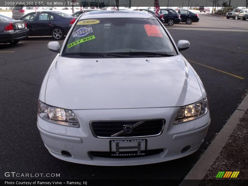 Ice White / Taupe 2009 Volvo S60 2.5T