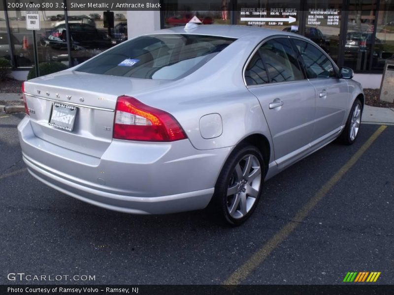 Silver Metallic / Anthracite Black 2009 Volvo S80 3.2