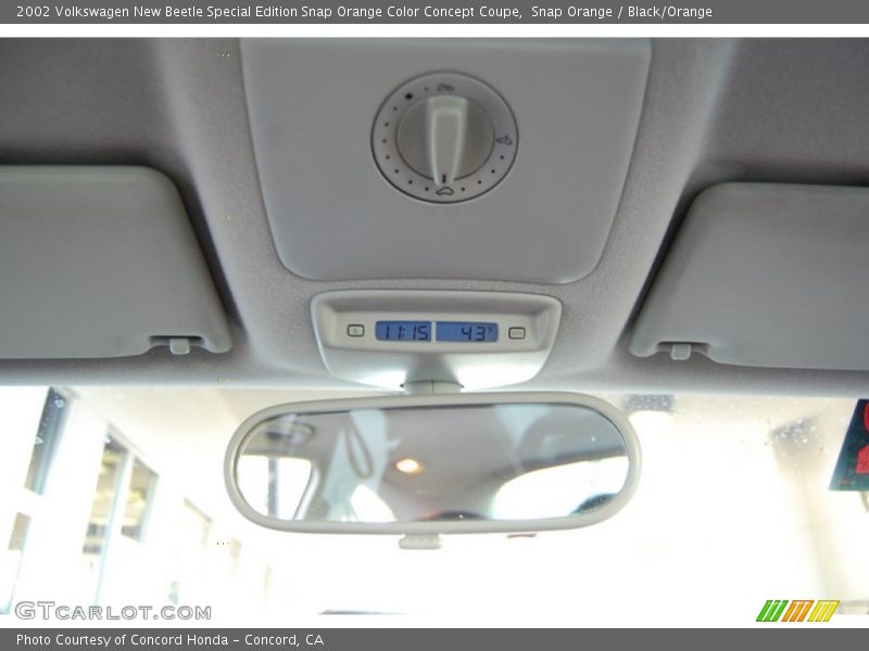 Snap Orange / Black/Orange 2002 Volkswagen New Beetle Special Edition Snap Orange Color Concept Coupe