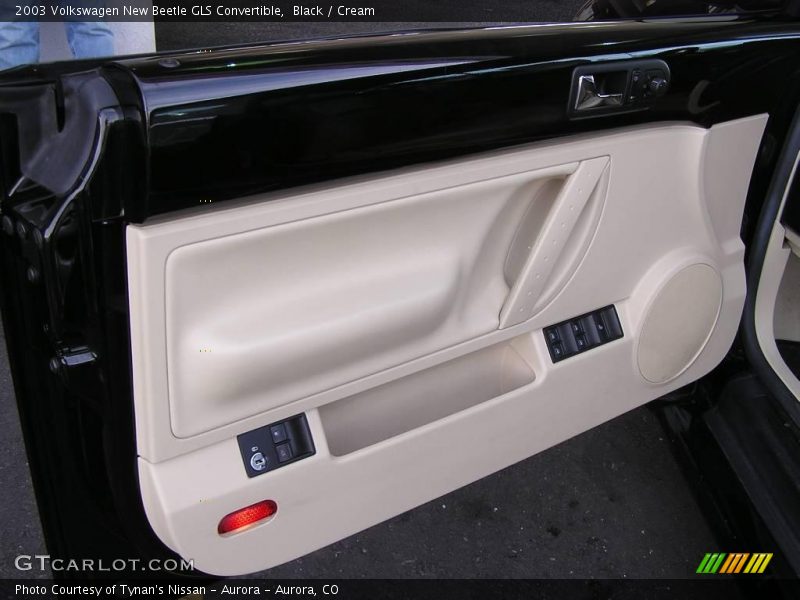 Black / Cream 2003 Volkswagen New Beetle GLS Convertible