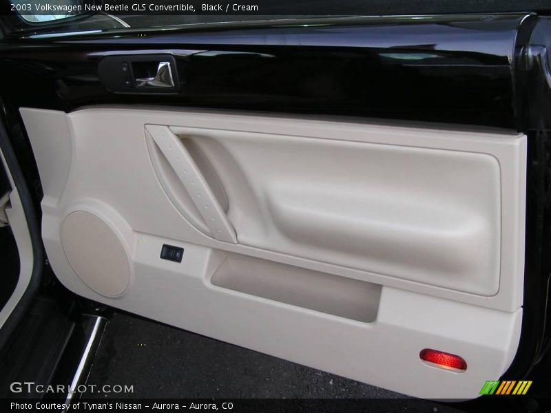 Black / Cream 2003 Volkswagen New Beetle GLS Convertible