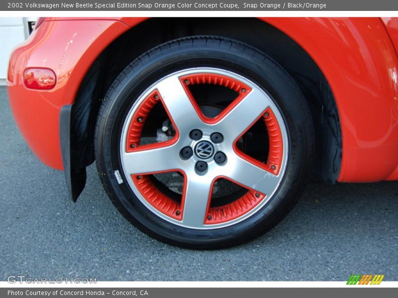 Snap Orange / Black/Orange 2002 Volkswagen New Beetle Special Edition Snap Orange Color Concept Coupe