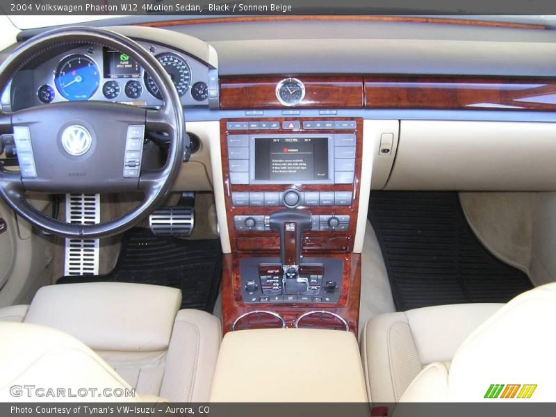 Black / Sonnen Beige 2004 Volkswagen Phaeton W12 4Motion Sedan