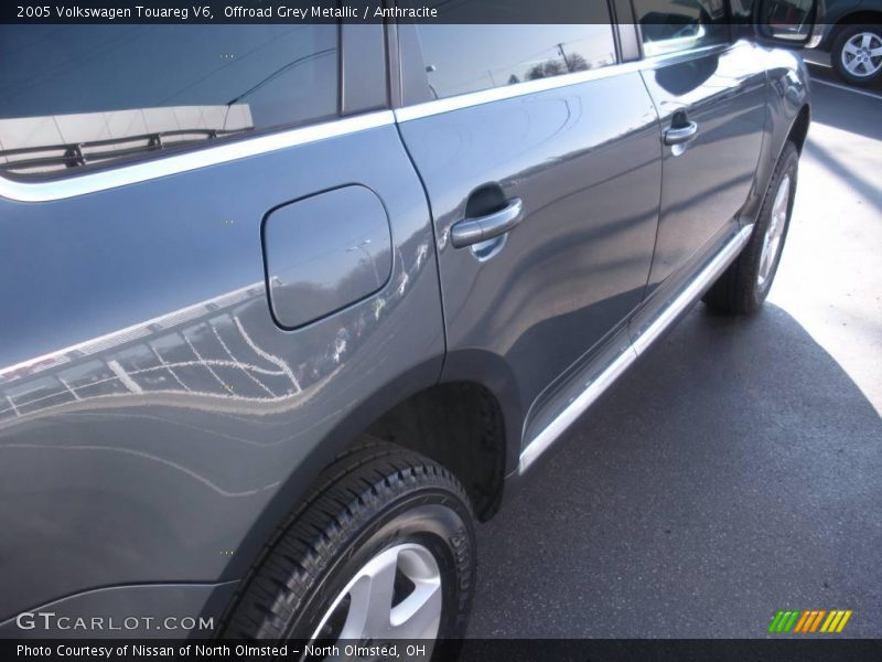 Offroad Grey Metallic / Anthracite 2005 Volkswagen Touareg V6