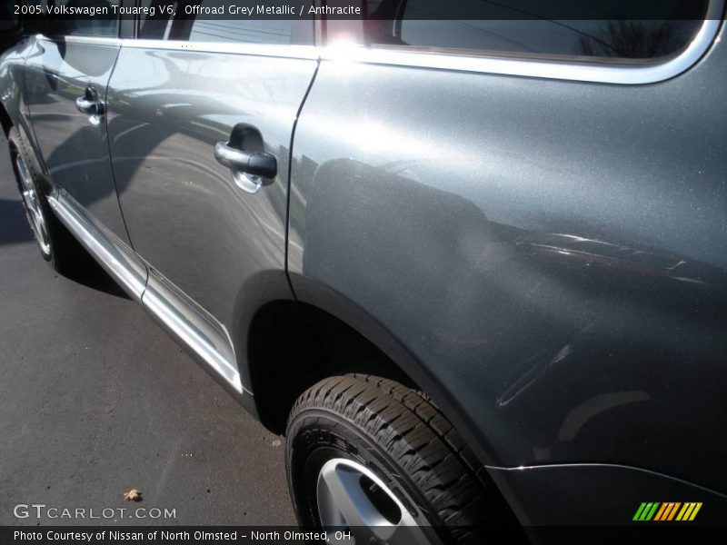 Offroad Grey Metallic / Anthracite 2005 Volkswagen Touareg V6