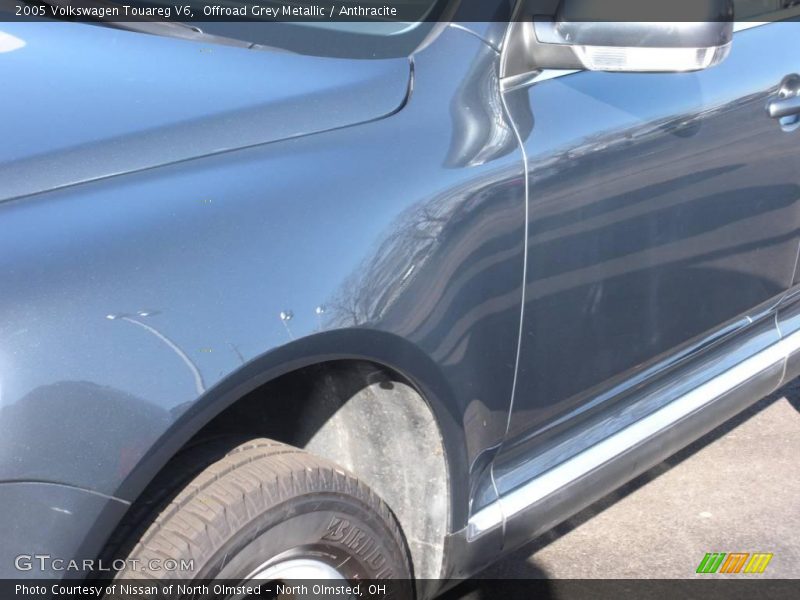 Offroad Grey Metallic / Anthracite 2005 Volkswagen Touareg V6