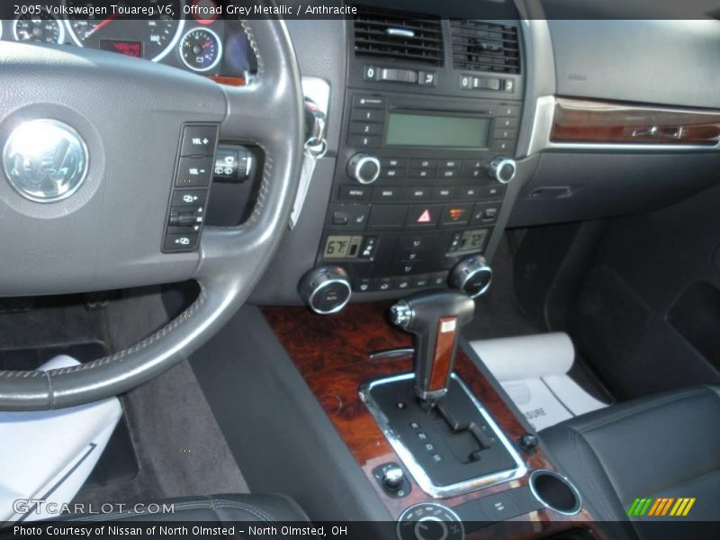 Offroad Grey Metallic / Anthracite 2005 Volkswagen Touareg V6